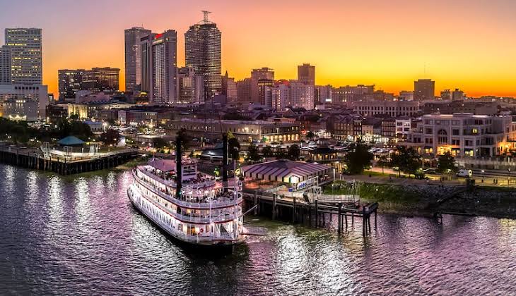 Mardi Gras Weekend in New Orleans with Friends